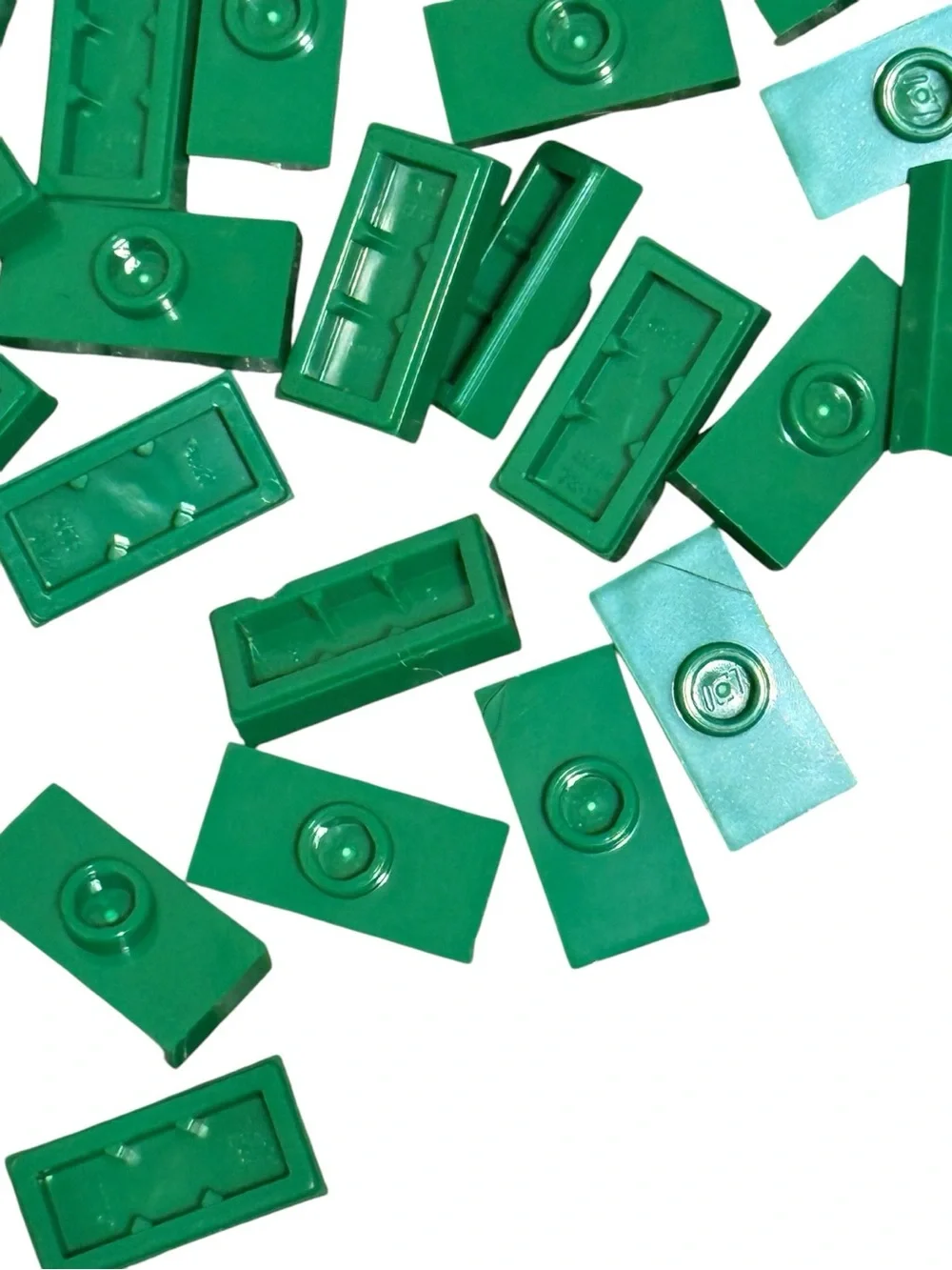 LEGO 1x2 Inverted Stud Plate - Green (64 Pieces)